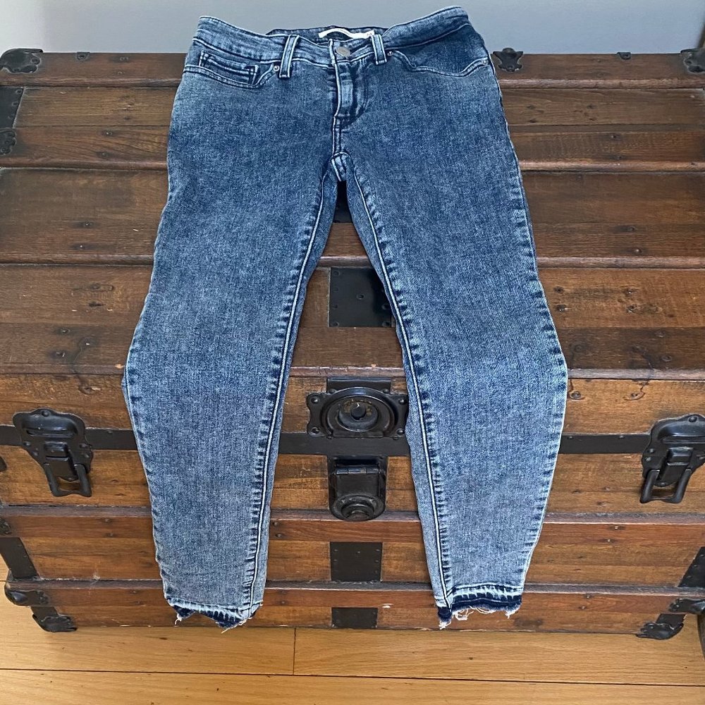 Levi's 711 Skinny Jeans W24 L30